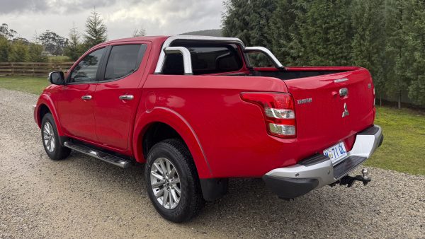 2016 MQ Mitsubishi Triton GLS Dual Cab 4X4 - Image 4
