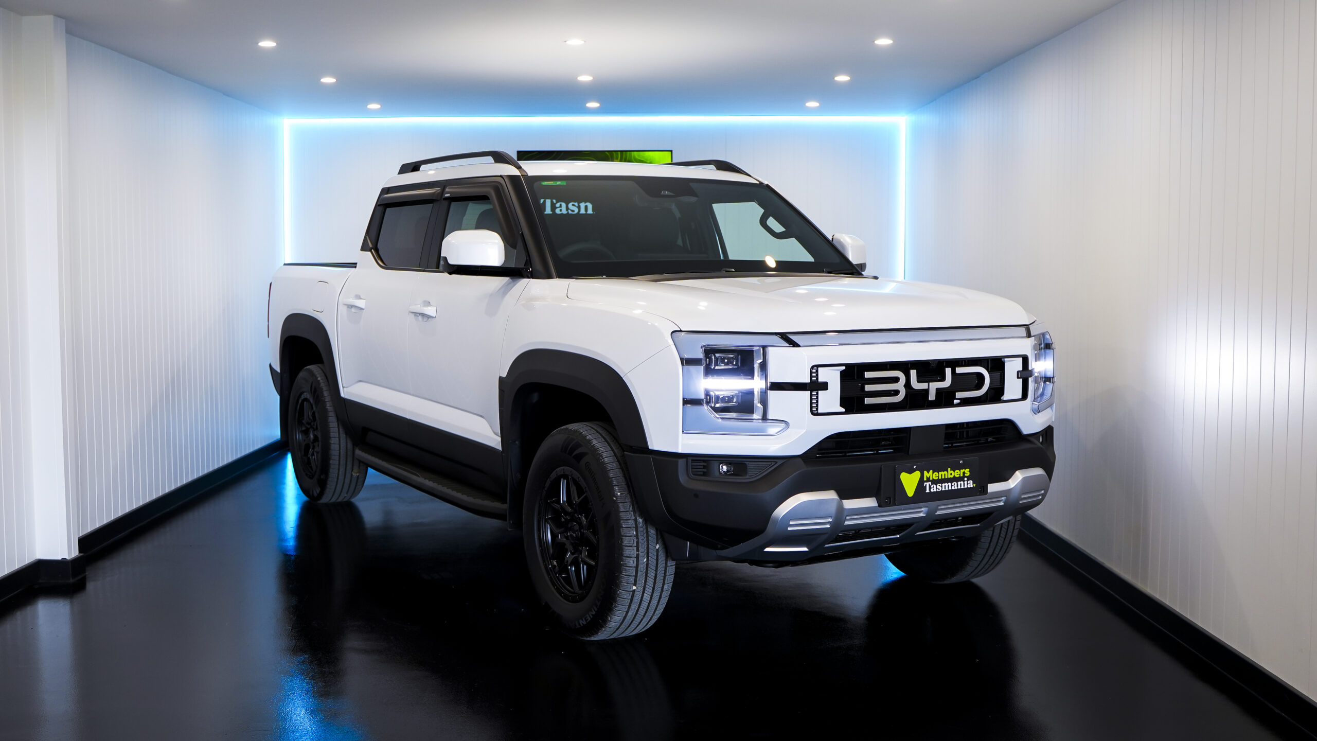 Brand New BYD Shark 6 Hybrid or $40,000