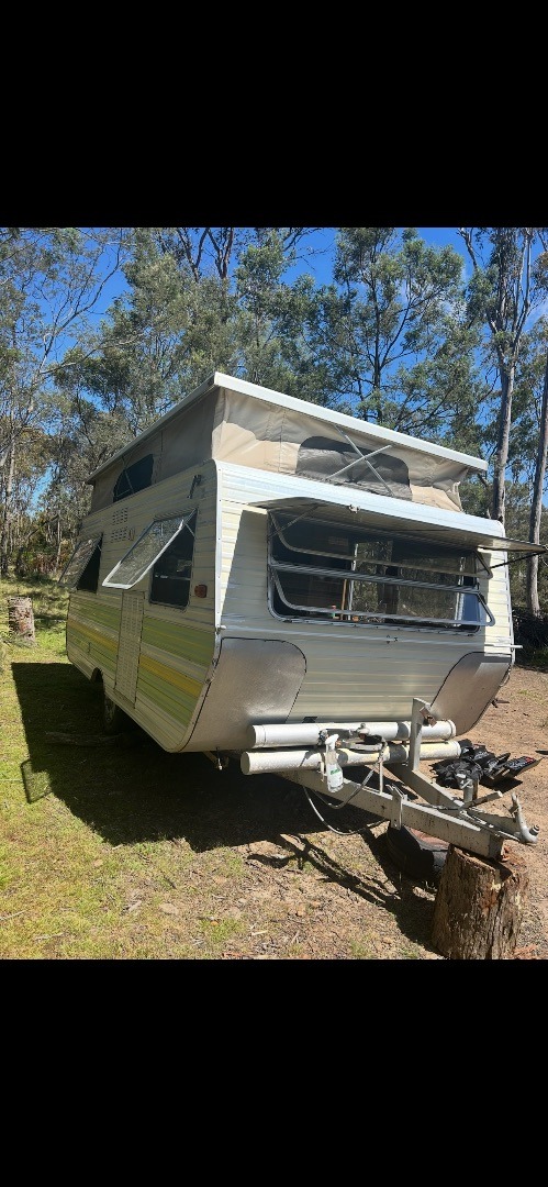 1984 Millard 14x7 caravan 1984