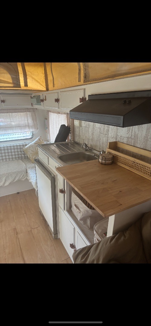 1984 Millard 14x7 caravan 1984