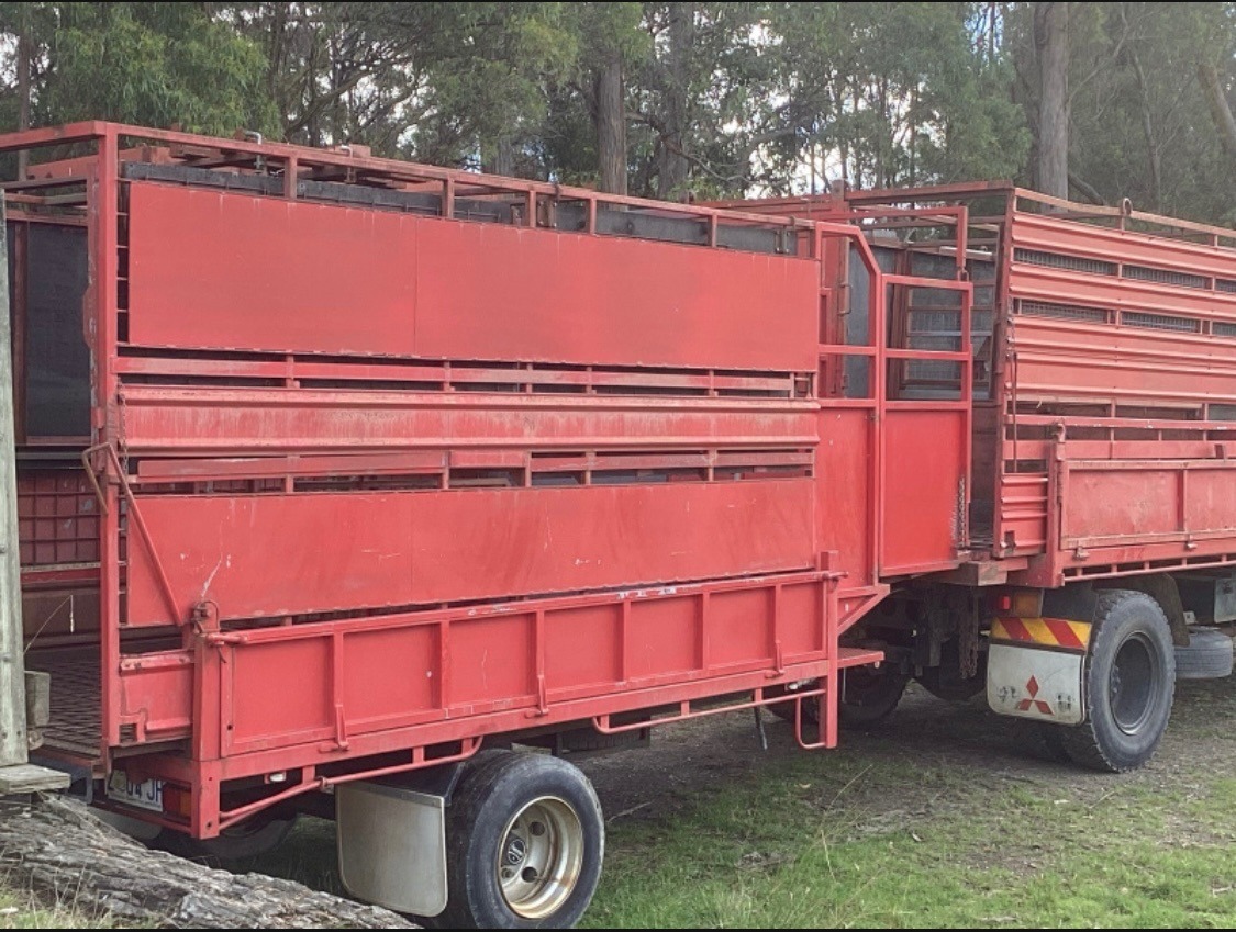 2011 Tipper trailer Trailer