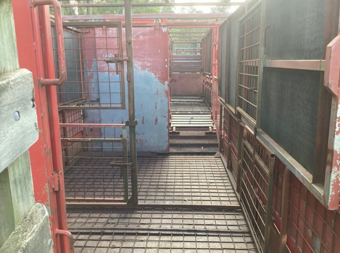 2011 Tipper trailer Trailer