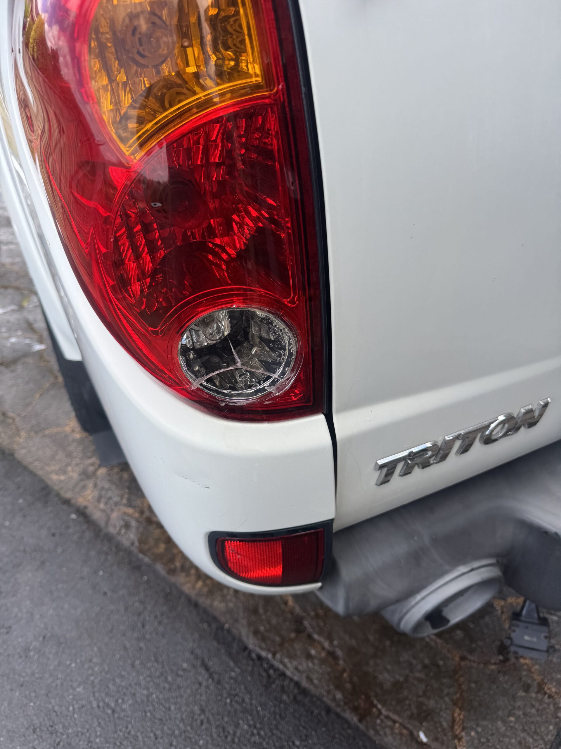 2010 Mitsubishi Triton