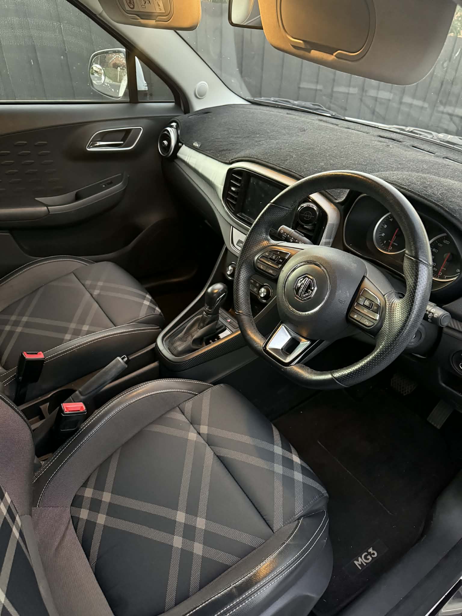 2022 MG MG3