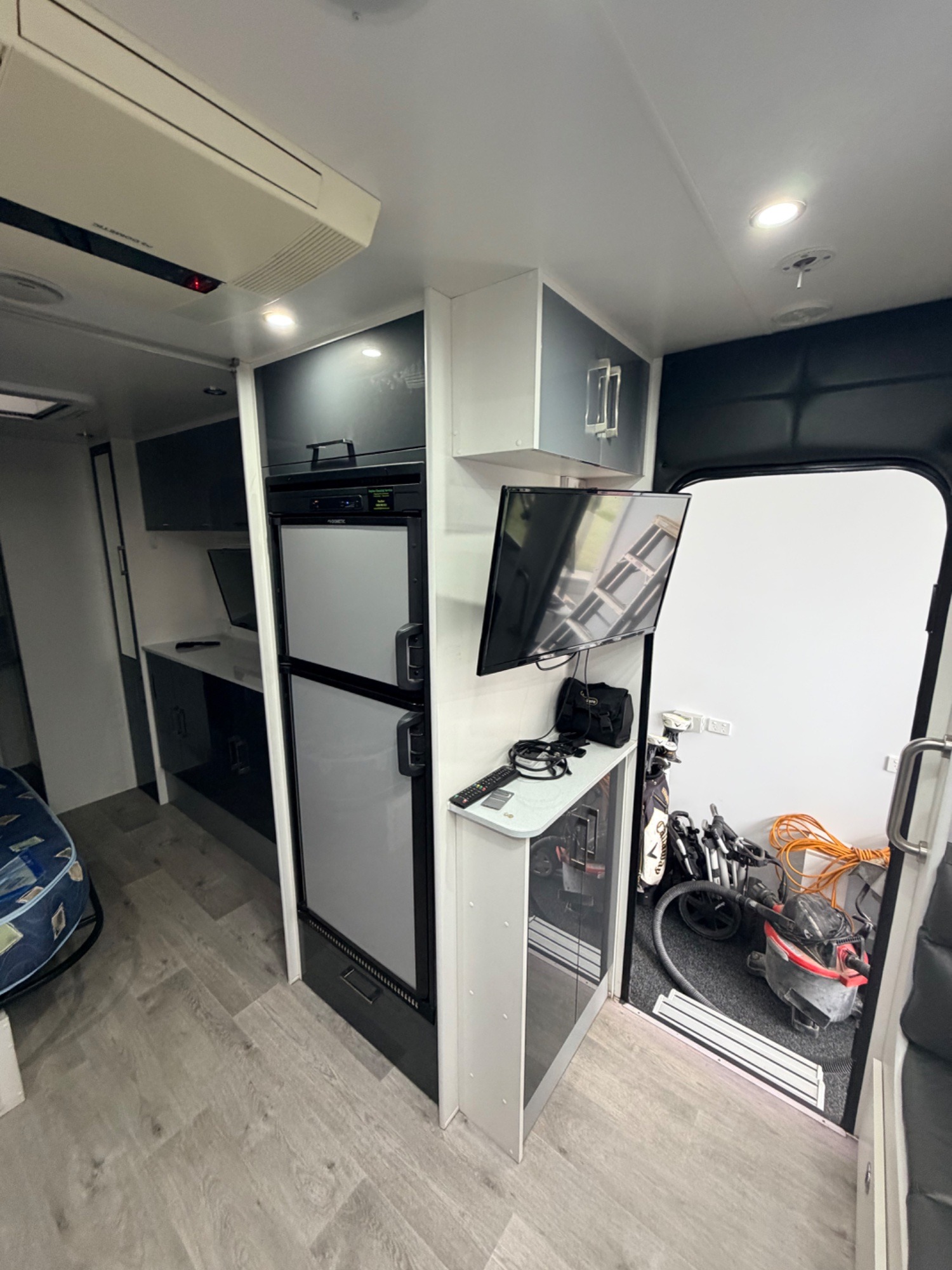 2018 New Age Caravans BIG RED