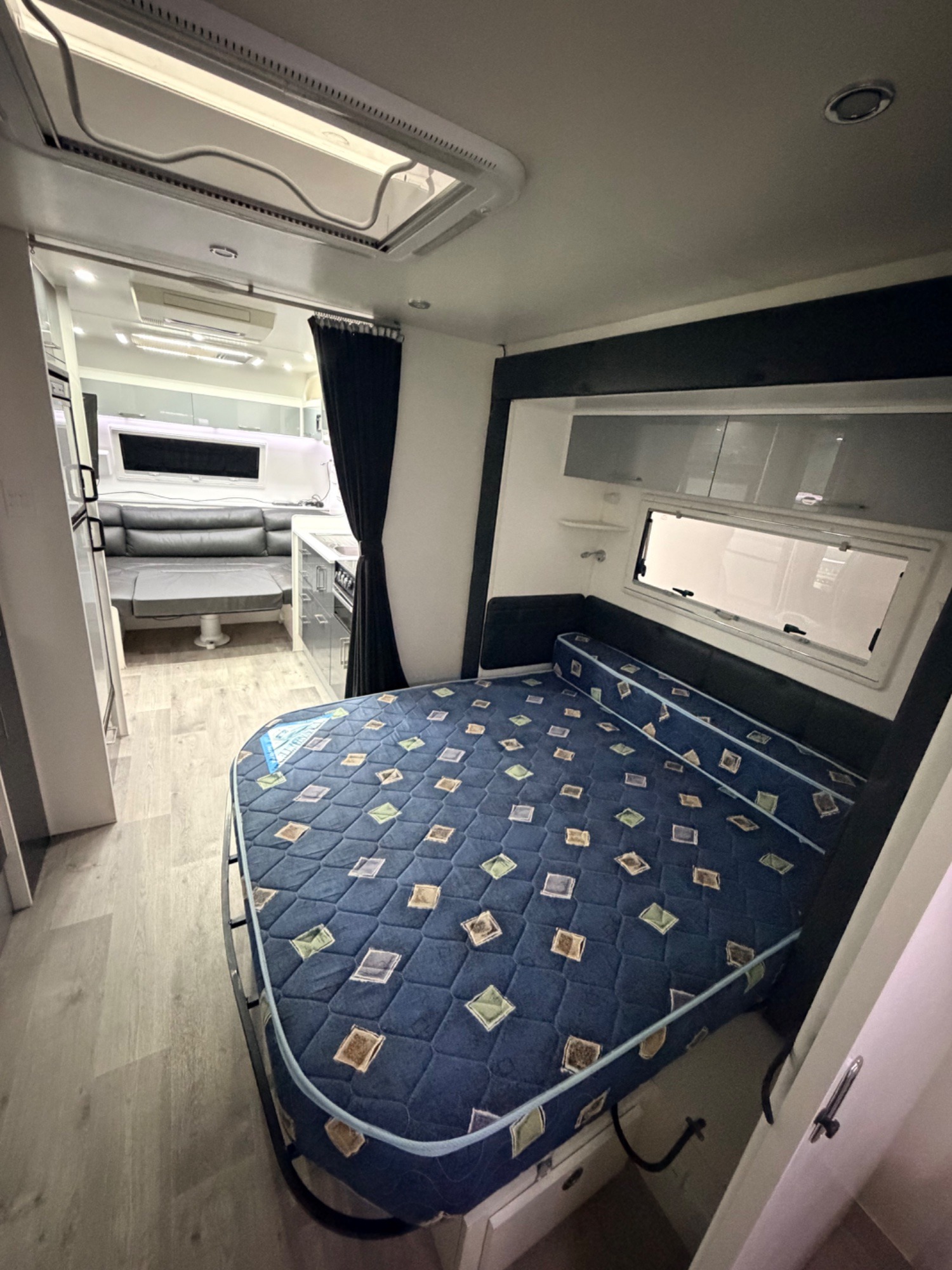 2018 New Age Caravans BIG RED