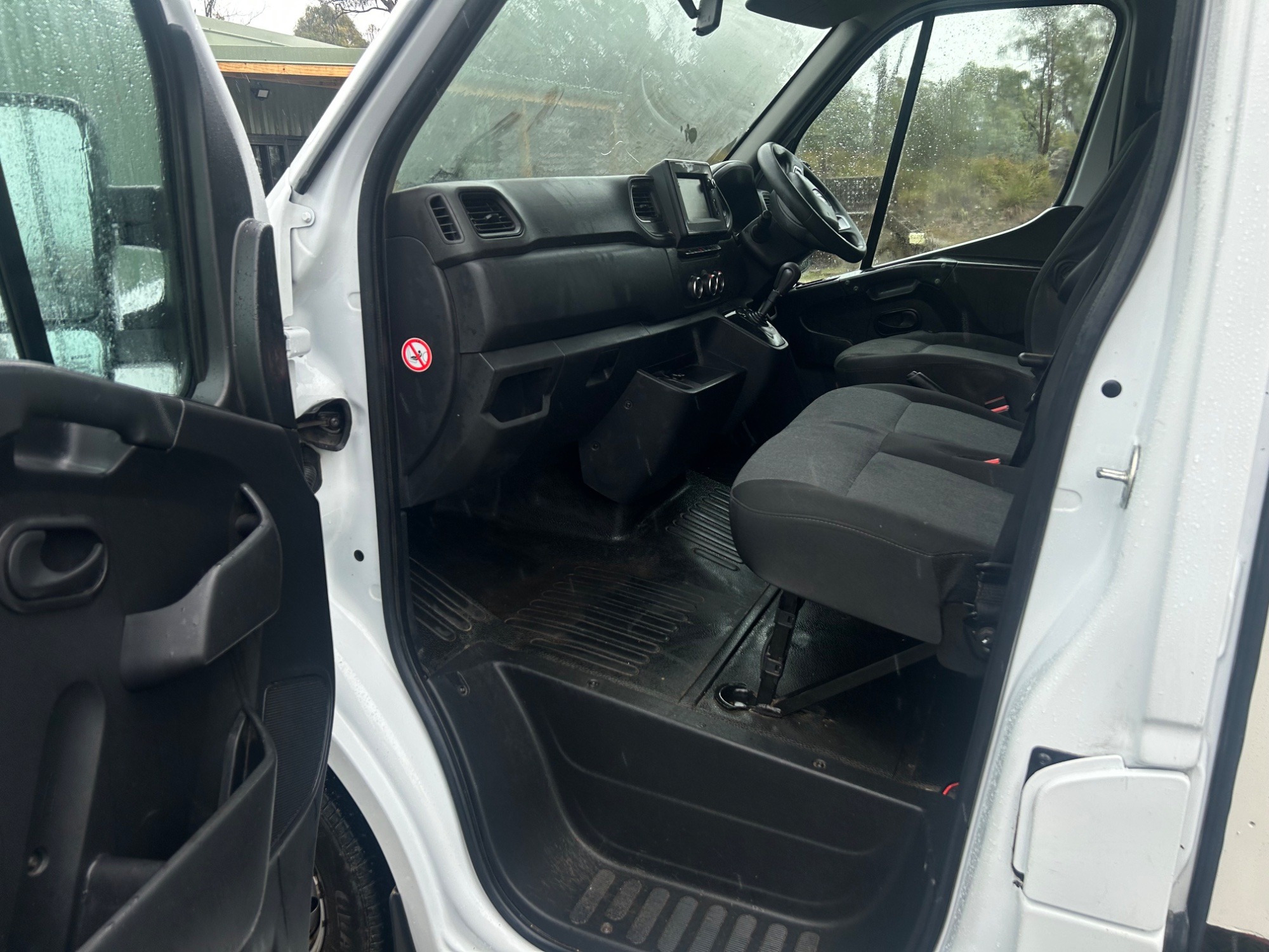 2022 Renault Master