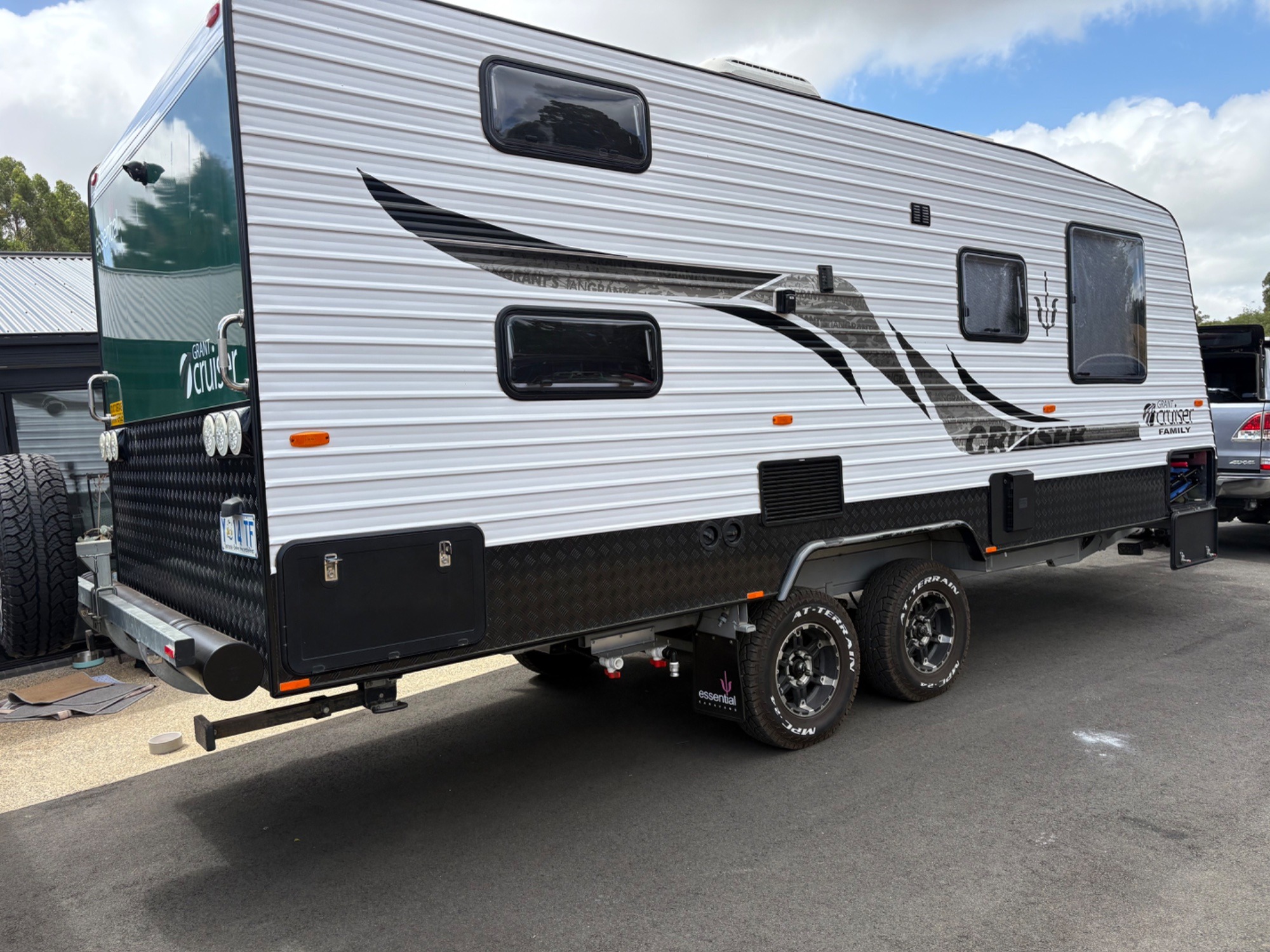 2018 Essential Caravans Grant Cruiser