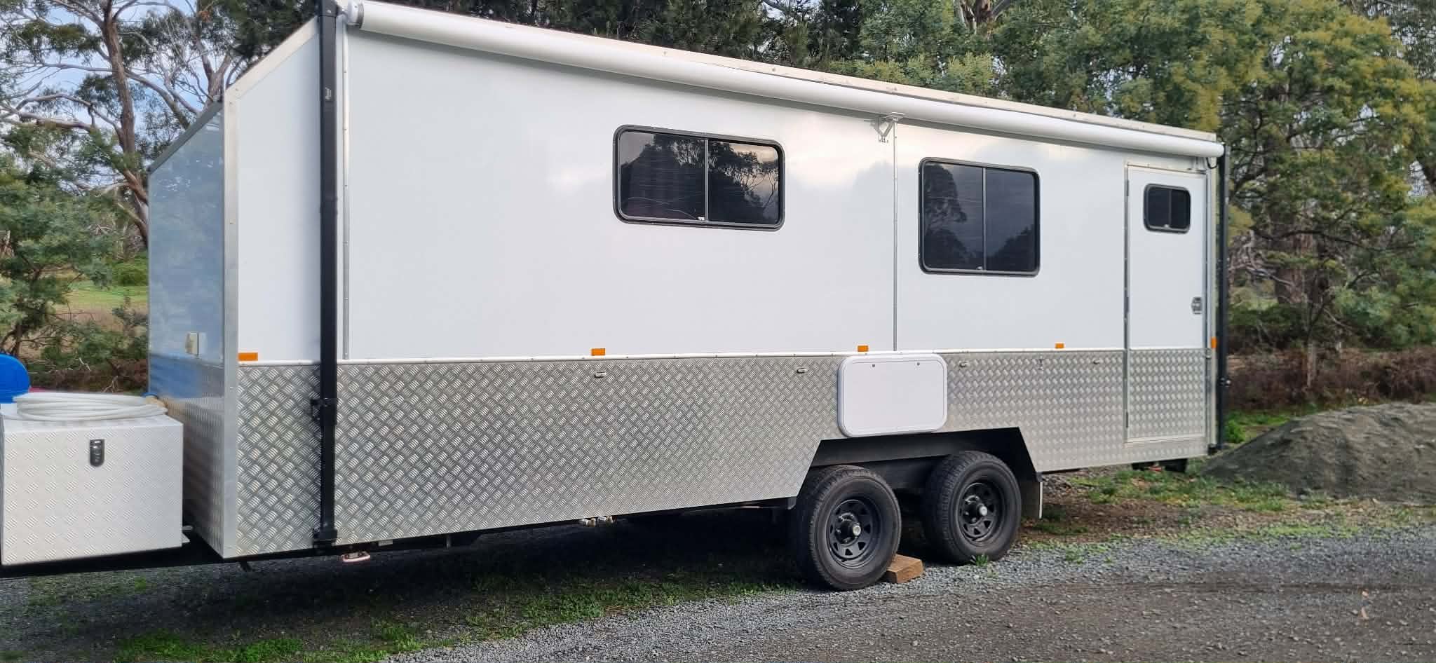 2022 Enclosed trailer Toy hauler