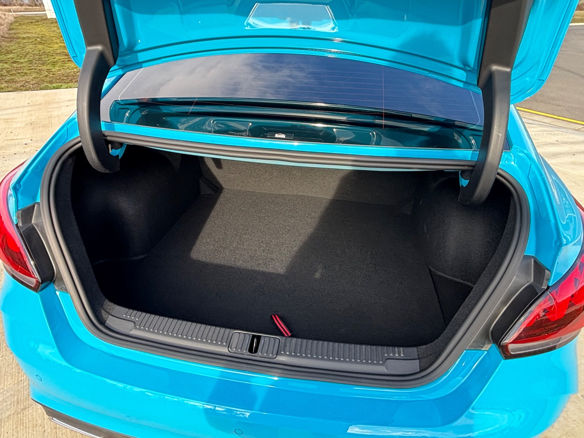 2024 MG MG5