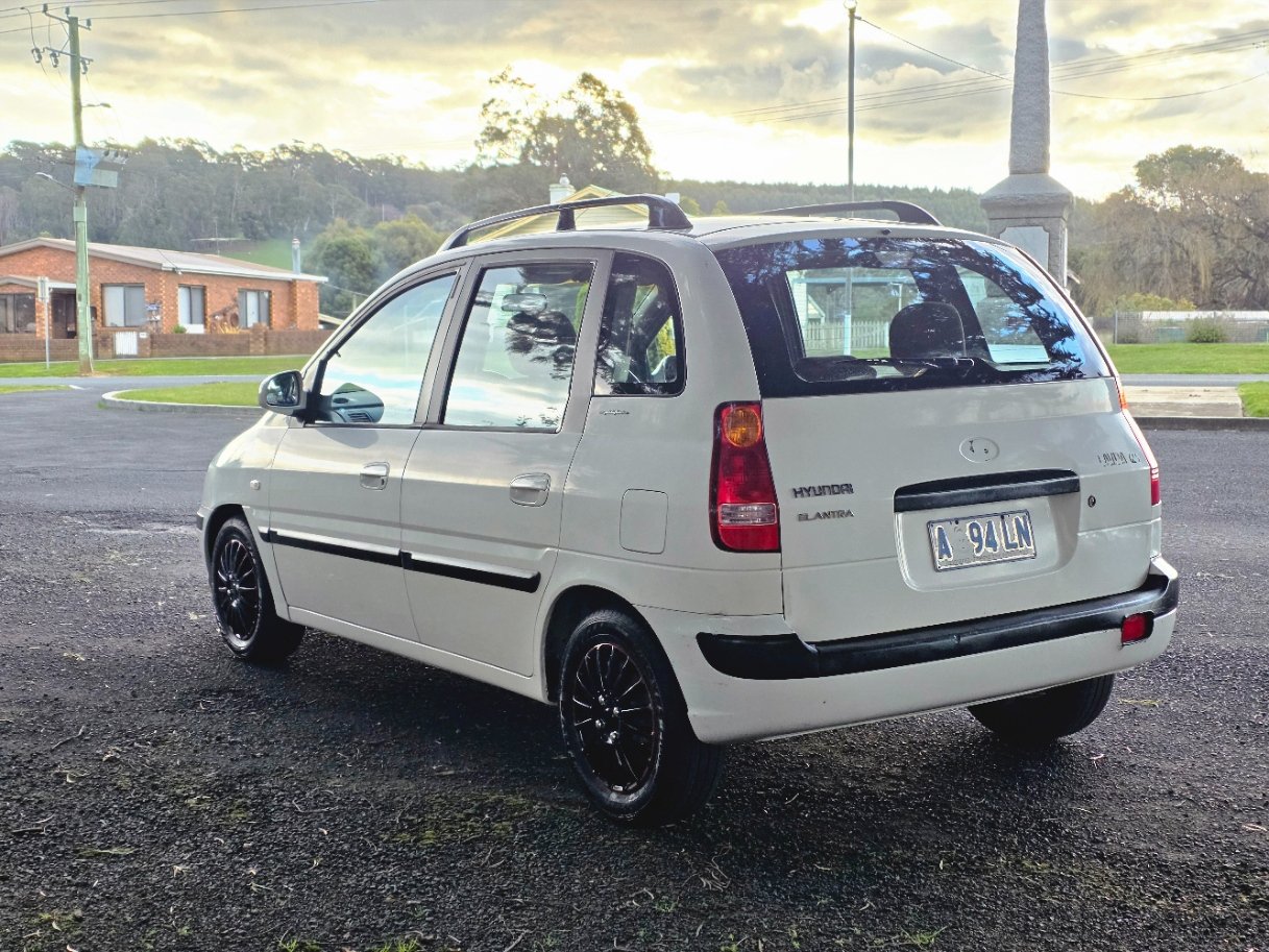 2002 Hyundai Elantra LaVita