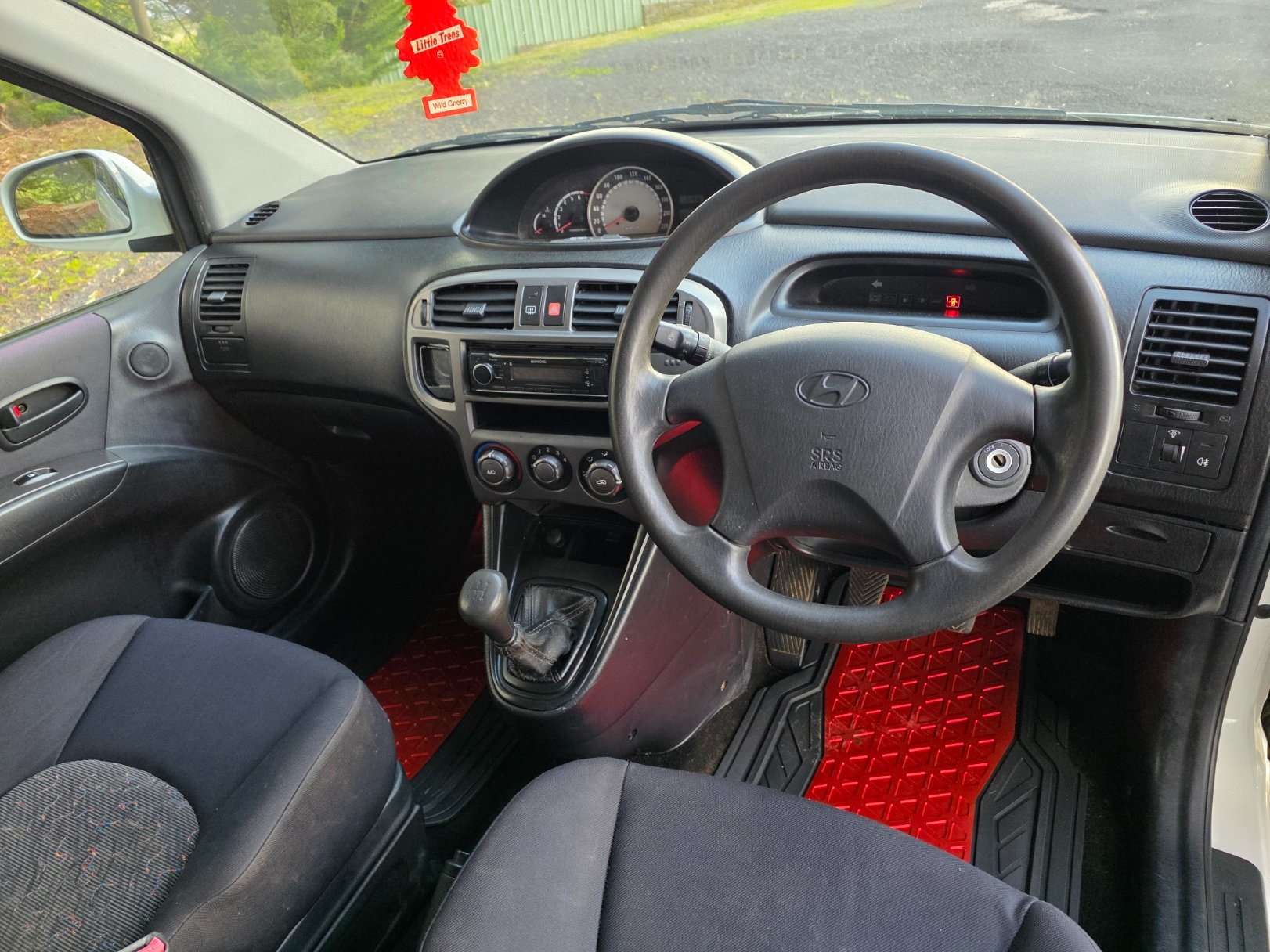 2002 Hyundai Elantra LaVita