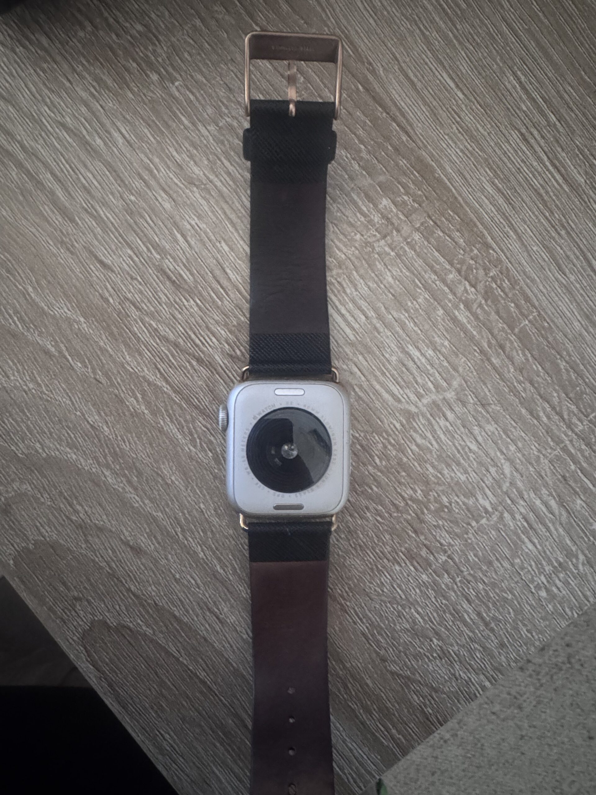 Apple Watch 2nd Gen SE cellular 40mm