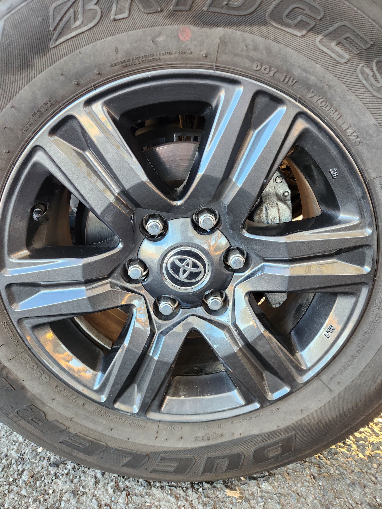 2025 Toyota Hilux