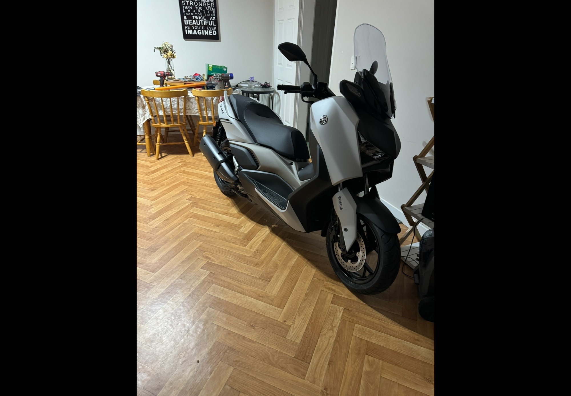 2023 Yamaha XMAX 300 (CZD300A)