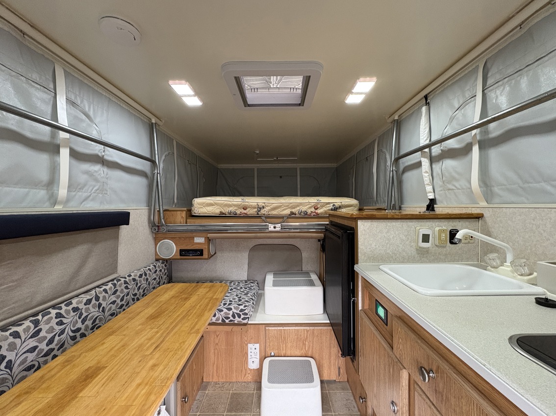 2007 Northstar 720 slide on Camper 7ft2in fully refurbished pop top 2024