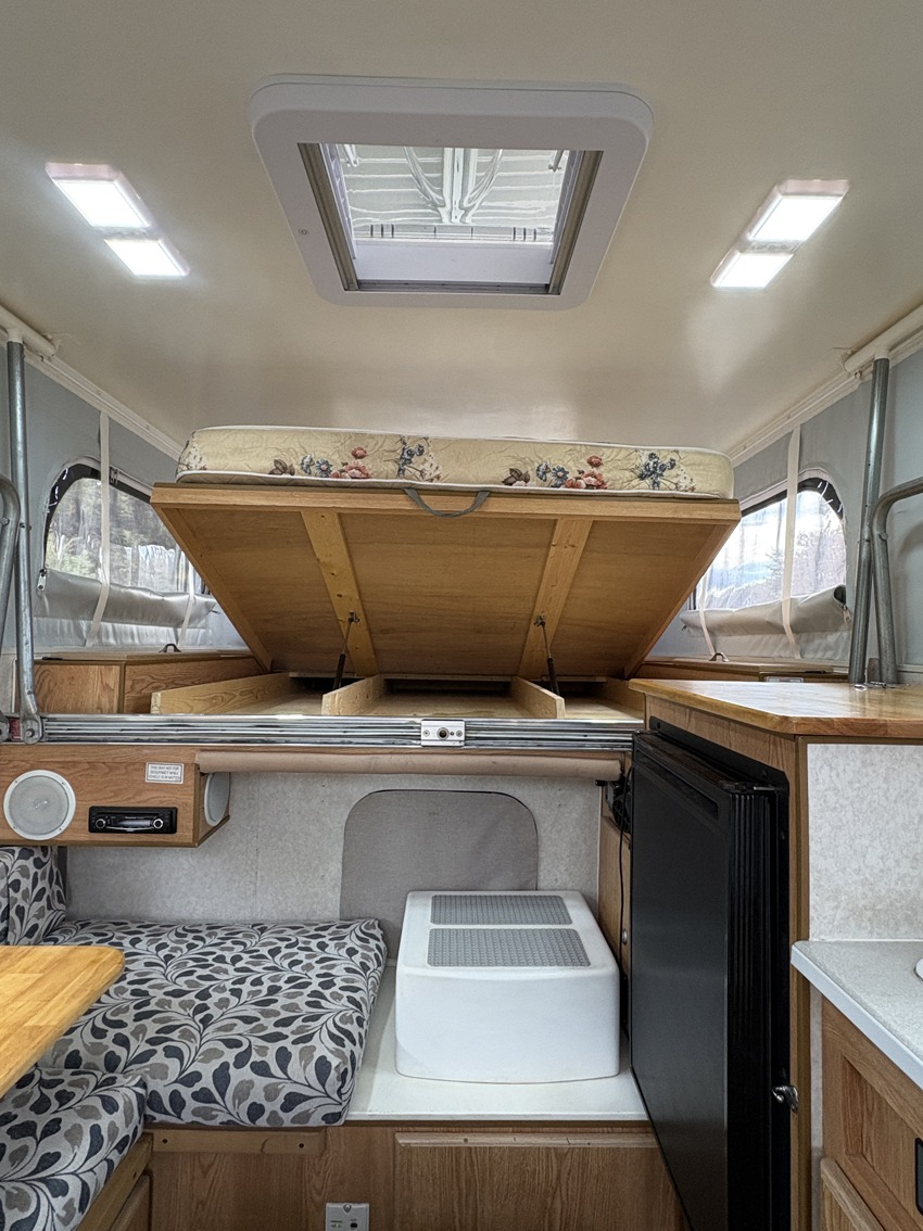 2007 Northstar 720 slide on Camper 7ft2in fully refurbished pop top 2024
